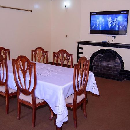 Royal Guest House Harare Exterior photo