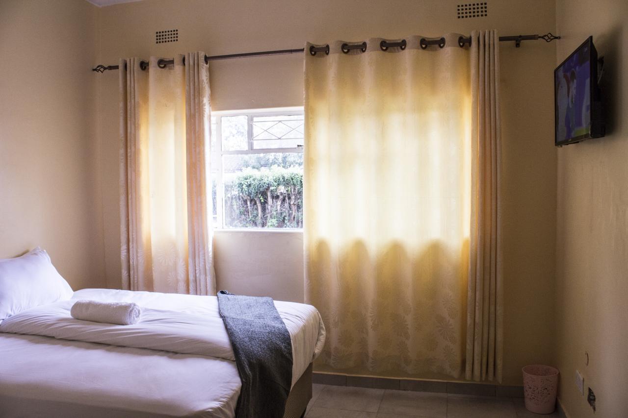 Royal Guest House Harare Exterior photo